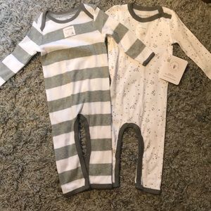 NWT Burt’s bees baby outfits!